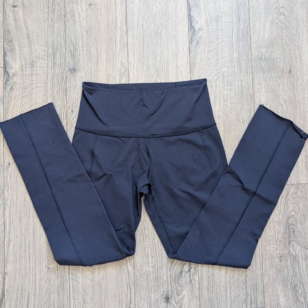 57💙 Lululemon Dark Blue Leggings – Raw Hem 💙